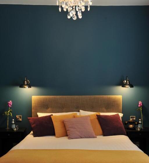 اتاق لوکس با تخت بزرگ, The Gateway Lodge
