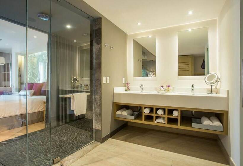 Junior Suite Club, Breathless Riviera Cancun Resort & Spa   Adults Only   All Inclusive