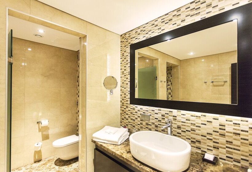 اتاق پرمیوم, Crowne Plaza   Borjomi, An Ihg