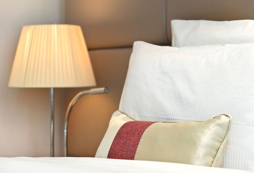 اتاق پرمیوم, Crowne Plaza   Borjomi, An Ihg