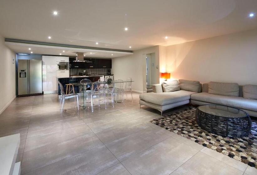 Апартаменты 2 спальни Вид на Сад, Dynasty Forest Sandown Serviced Apartments & Self Catering