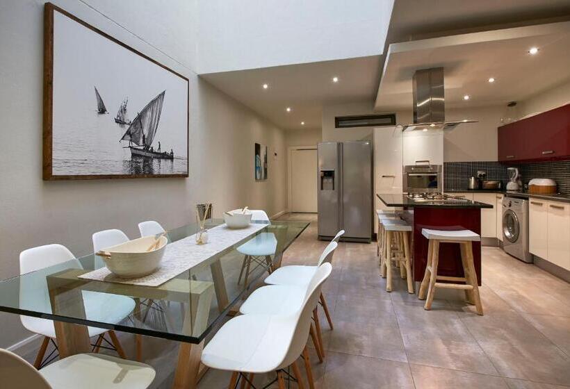 Апартаменты Deluxe 2 Спальни, Dynasty Forest Sandown Serviced Apartments & Self Catering