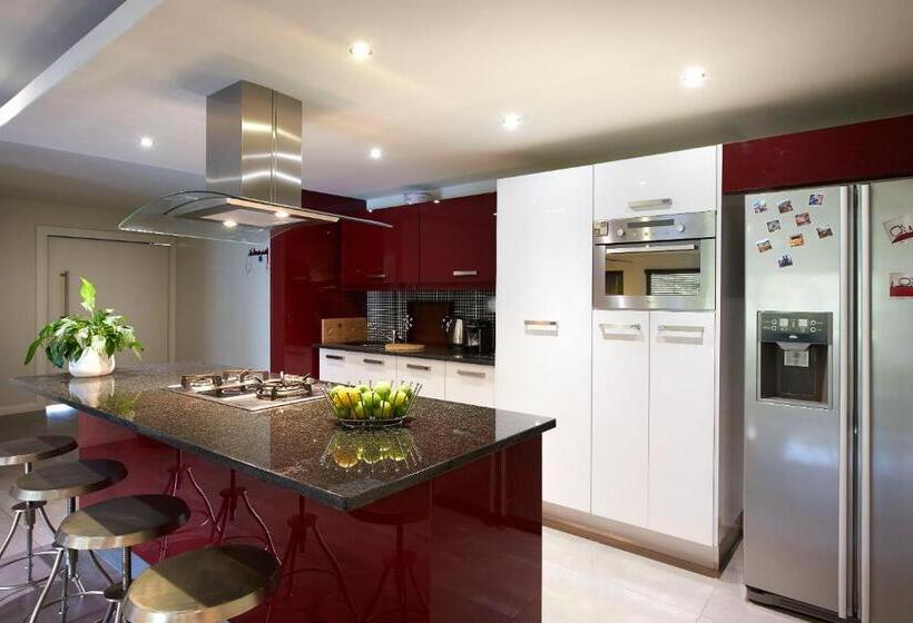 Апартаменты Ejecutiva 2 Спальни, Dynasty Forest Sandown Serviced Apartments & Self Catering