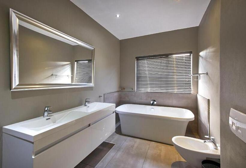 Вилла 4 Спальни, Dynasty Forest Sandown Serviced Apartments & Self Catering