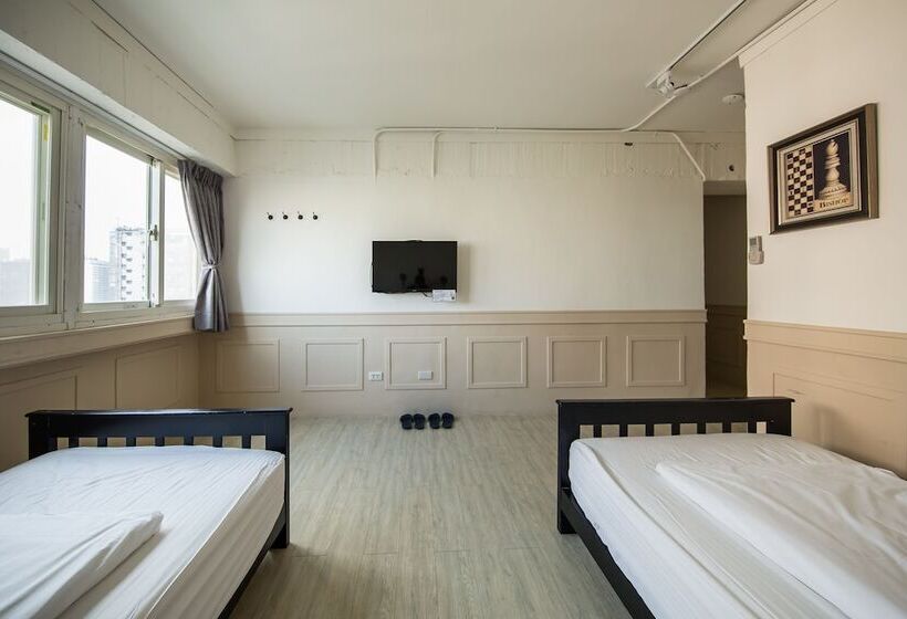 اتاق سوپریور, Mr. Lobster’s Secret Den Design Hostel