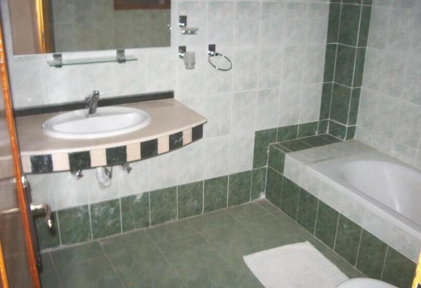 اتاق استاندارد سه نفره, Sheherazade Luxor