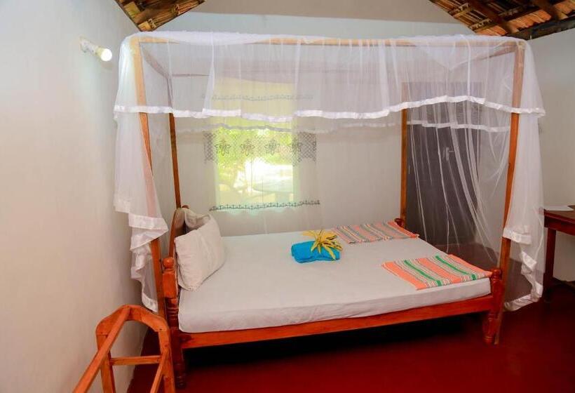 经济房, Natural Cabanas