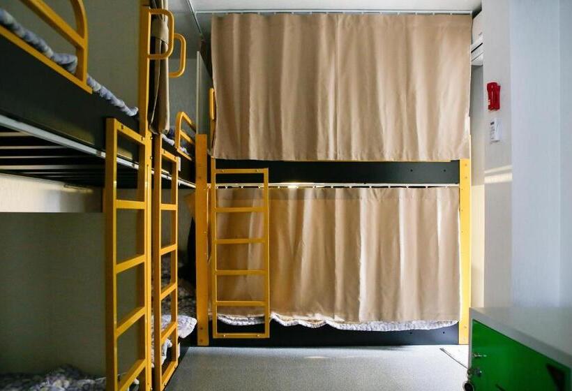 ルームシェアのワンベッド, Dream Guesthouse
