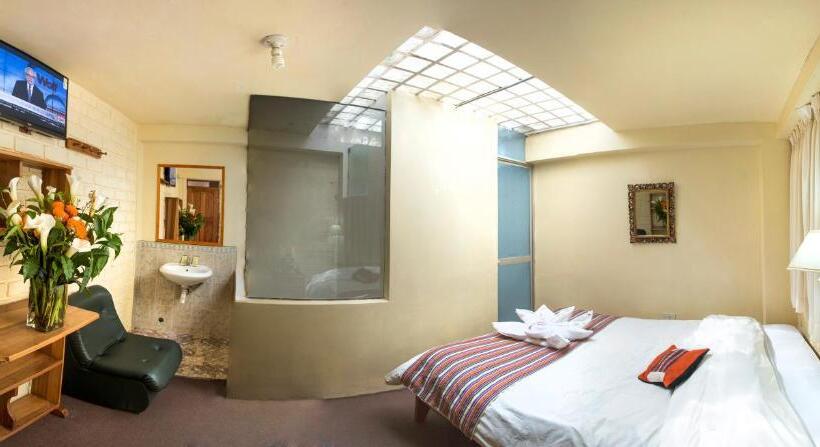 Quarto Estandar, Andean Dreams