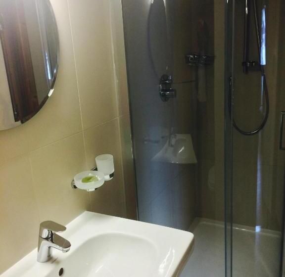 1 Bedroom Penthouse Apartment, Chamois D Or