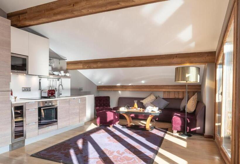 1 Bedroom Penthouse Apartment, Chamois D Or