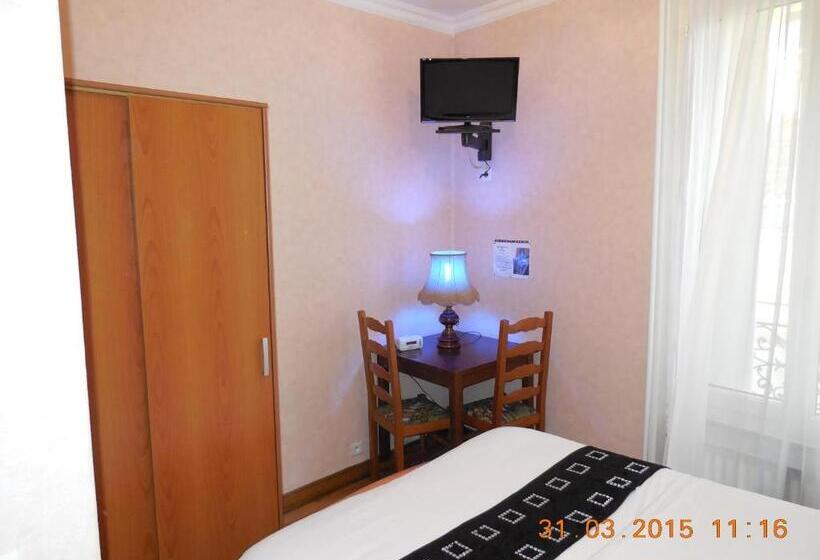 Номер Стандарт, Hôtel Le Petit Château Proche Parc Des Expositions Porte De Versailles