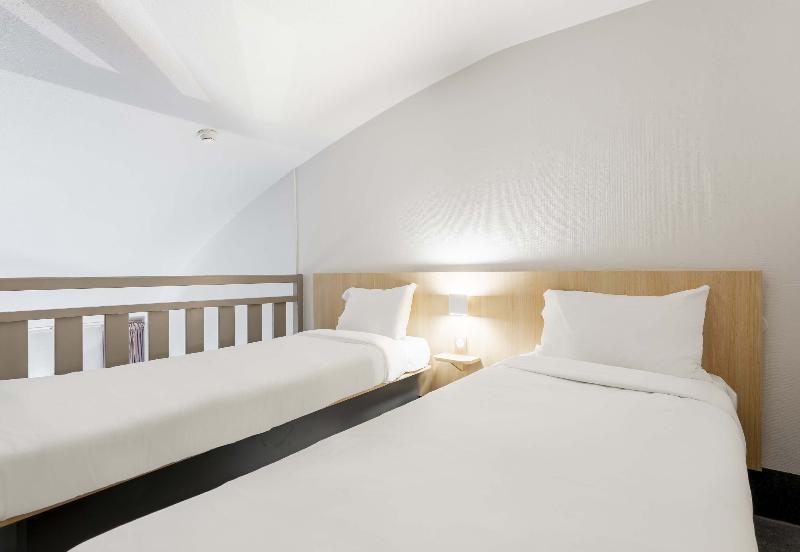 اتاق استاندارد چهار تخته, B&b Hotel Douai Parc Des Expos Cuincy