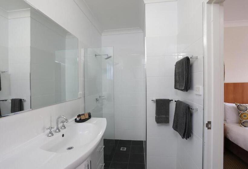 اتاق استاندارد, Cadman Motor Inn And Apartments