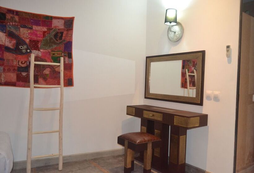 Superior Triple Room, Riad Samarine