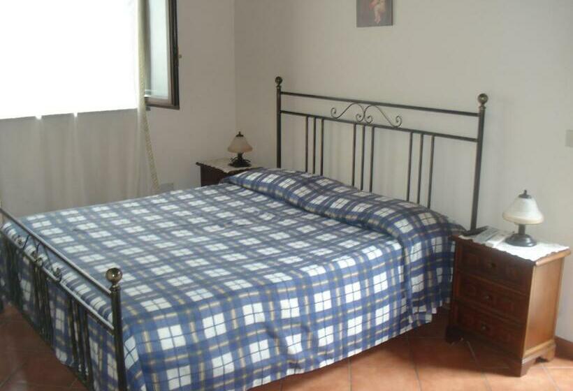 스탠다드 룸, Agriturismo La Grevillea