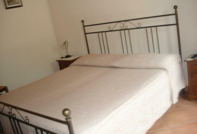 스탠다드 룸, Agriturismo La Grevillea