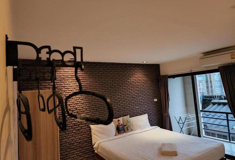 수피리어 룸, Dfeel House