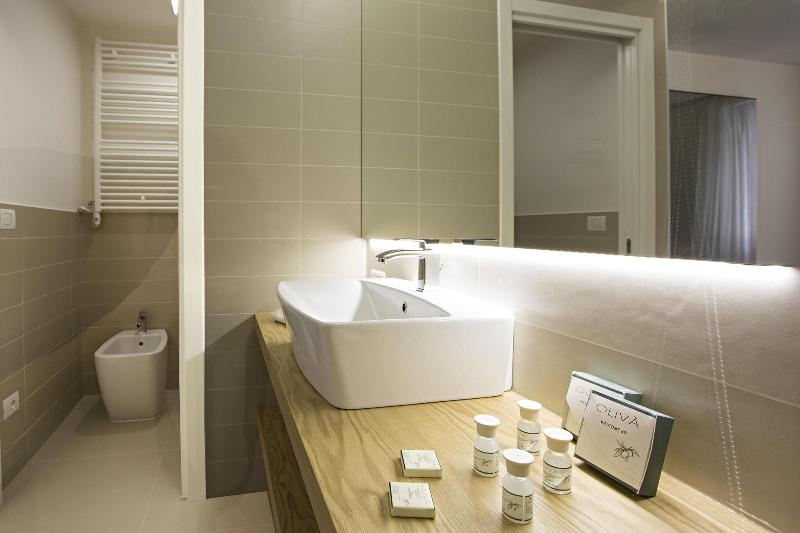 اتاق لوکس, Borgoleoni 18  Room And Breakfast