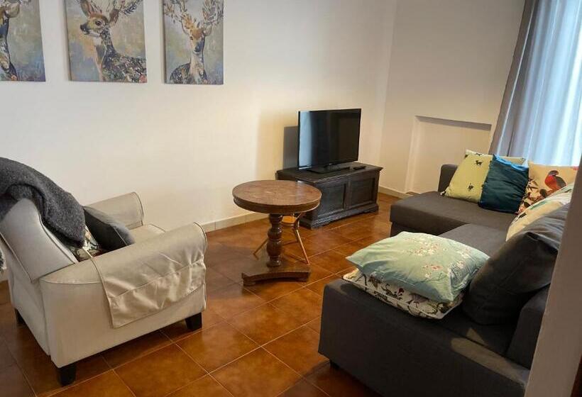 Апартаменты 2 Спальни, B&b La Loccaia