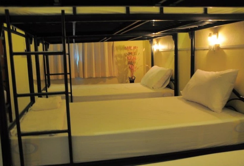 Кровать в Общей Комнате, Seventeen Hostel