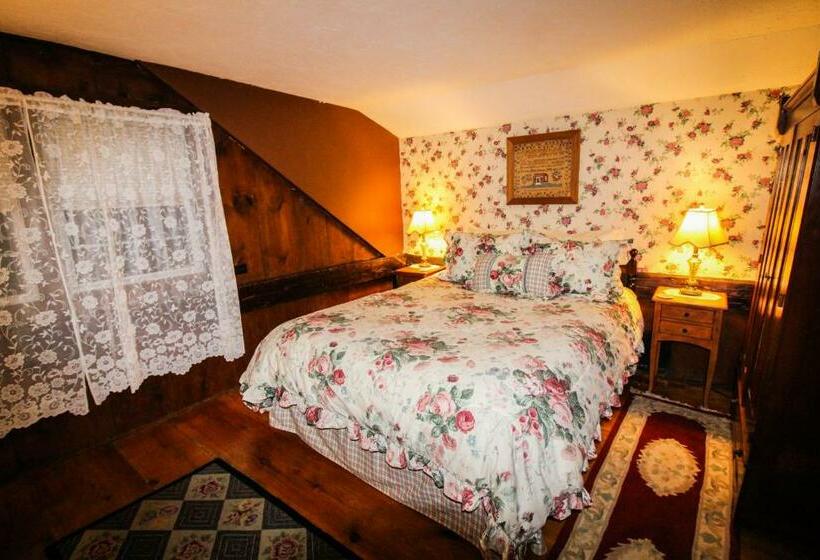 اتاق استاندارد با چشم‌انداز باغ, The Nutmeg Inn