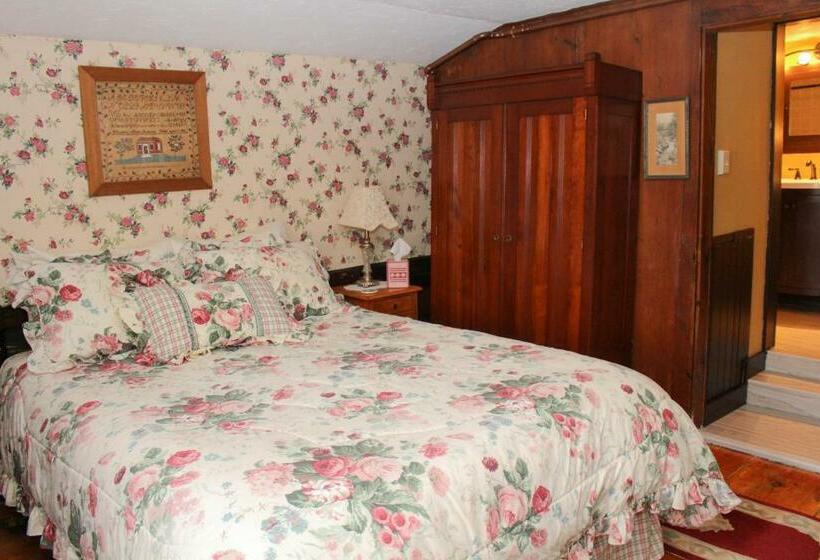 اتاق استاندارد با چشم‌انداز باغ, The Nutmeg Inn