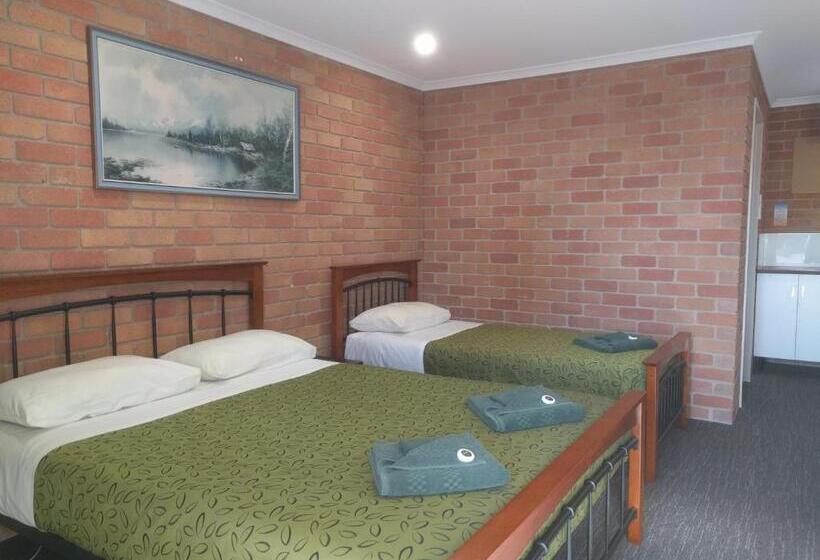 Quarto Superior, Travellers Inn Kaniva