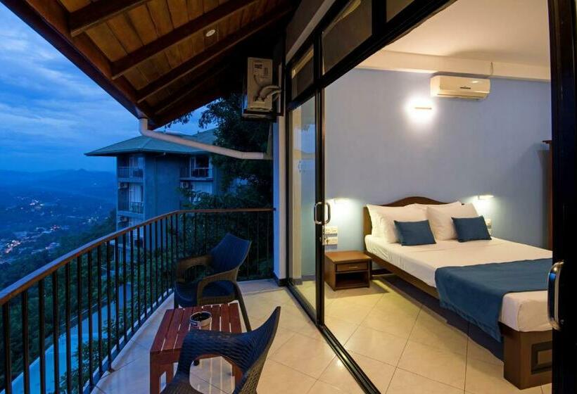 Deluxe room with river view, Ceyloni Panorama Resort