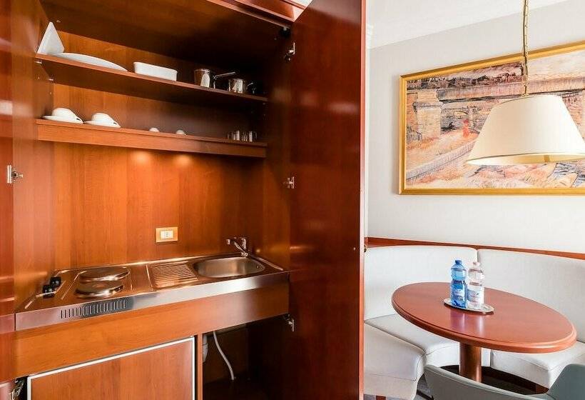 패밀리 스위트, Mediterranee Family Hotel & Spa