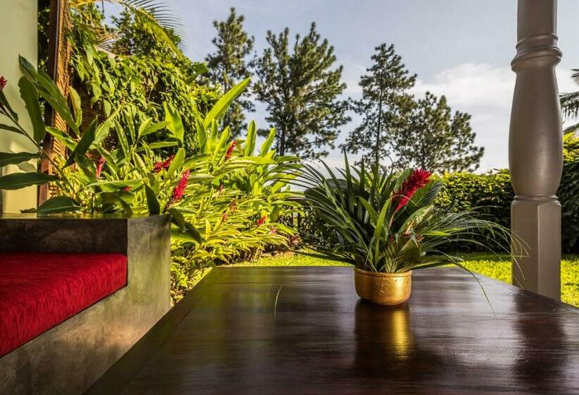 اتاق سوپریور با چشم‌انداز کوهستان, Yasmin Hill Longevity Resort   Former Galavilla Boutique Hotel & Spa