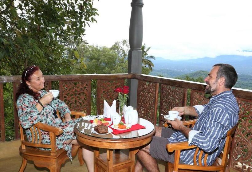 سوییت با چشم‌انداز کوه, Yasmin Hill Longevity Resort   Former Galavilla Boutique Hotel & Spa