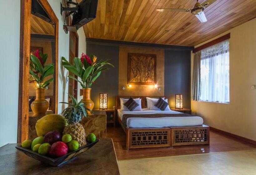 اتاق سوپریور با چشم‌انداز کوهستان, Yasmin Hill Longevity Resort   Former Galavilla Boutique Hotel & Spa