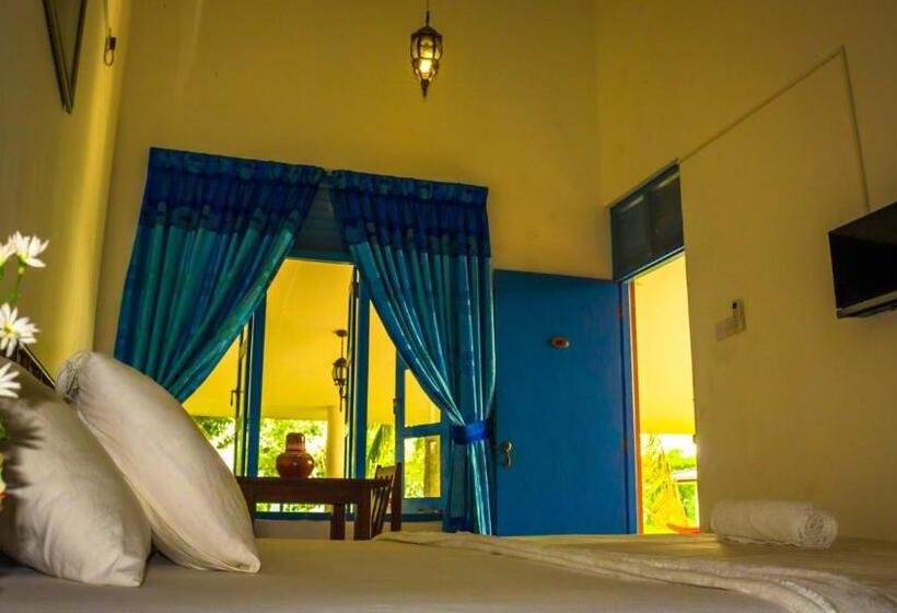 Трехместный Номер Deluxe, Serenity Lake Resort Yala
