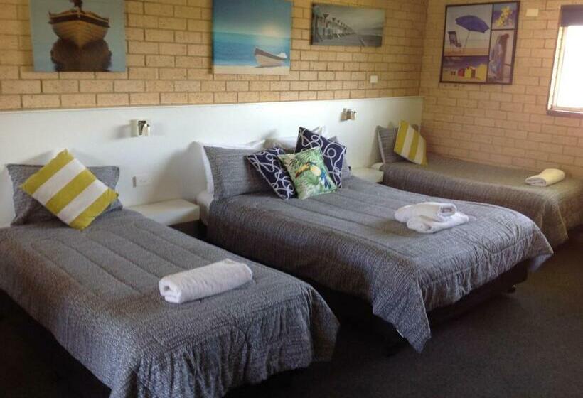패밀리 룸, Avlon Gardens Motel
