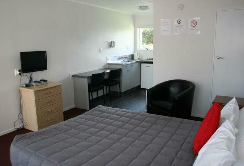 Студия Стандарт, Burgundy Rose Motel