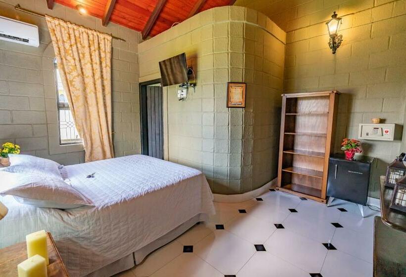 Номер Deluxe, Pousada Camelot Inn