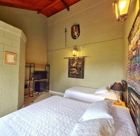 Номер Deluxe, Pousada Camelot Inn
