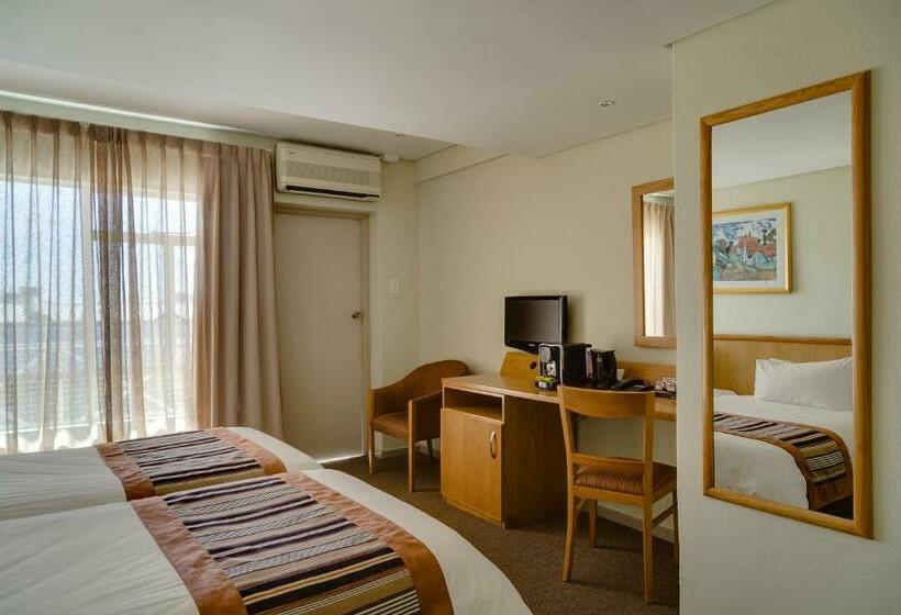 Номер Стандарт, River City Inn