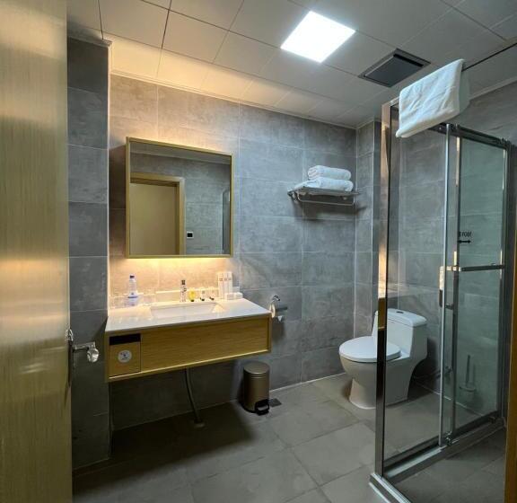 اتاق سوپریور, 2000 Hotel Downtown Kigali