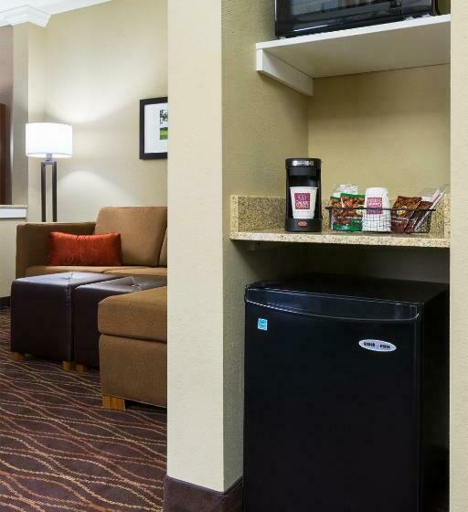Люкс, Comfort Suites Dubois