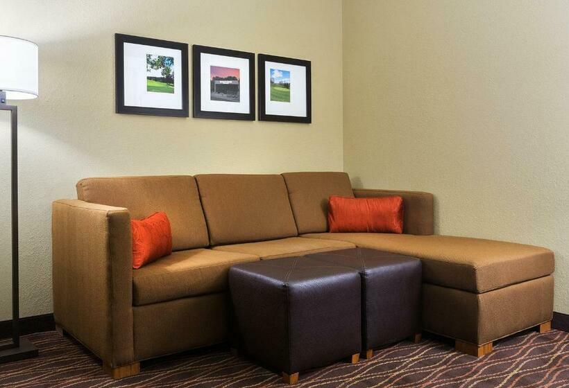 جناح, Comfort Suites Dubois