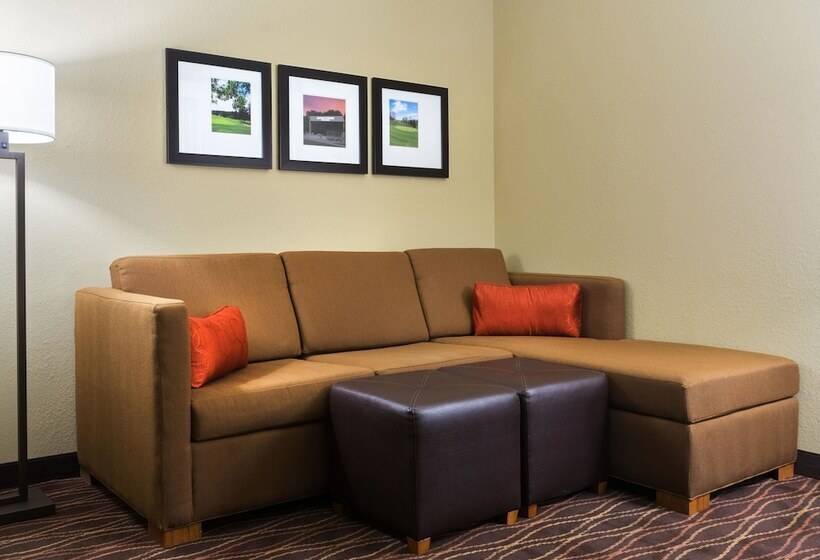 Люкс, Comfort Suites Dubois