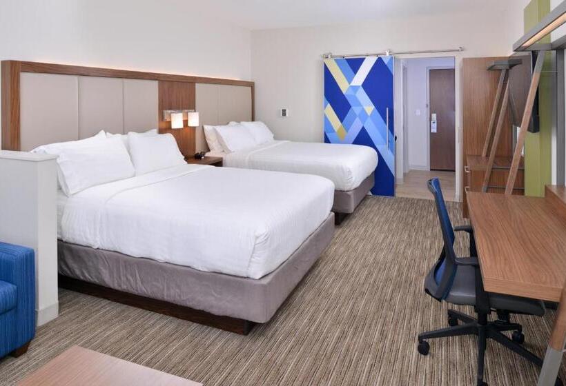 Номер Стандарт, Holiday Inn Express & Suites Madison, An Ihg
