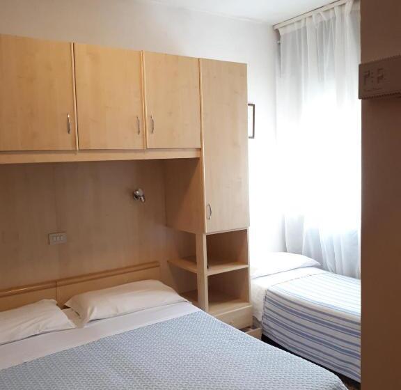 4인용 스탠다드 룸, Villa Dina
