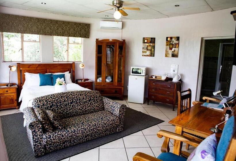 Номер Deluxe с Балконом, Woodpecker Guesthouse