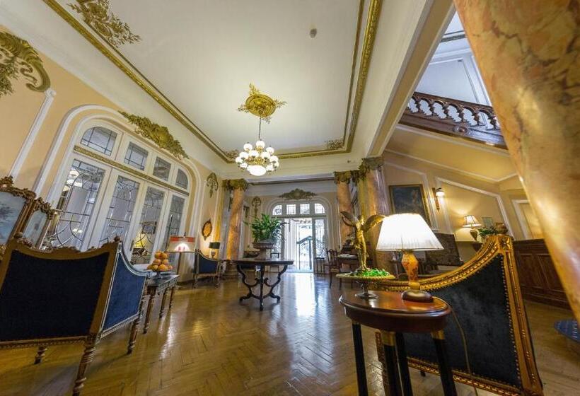 اتاق لوکس, Grand Boutique