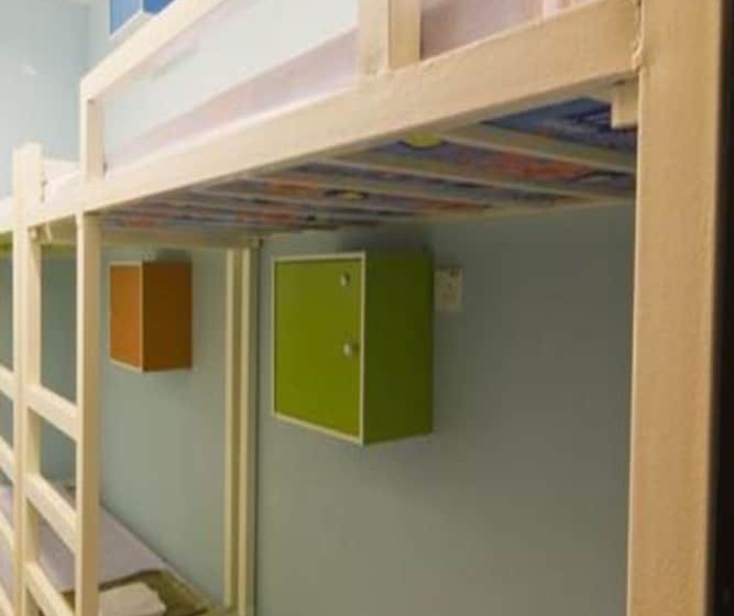 Кровать в Общей Комнате, Guest Inn Muntri