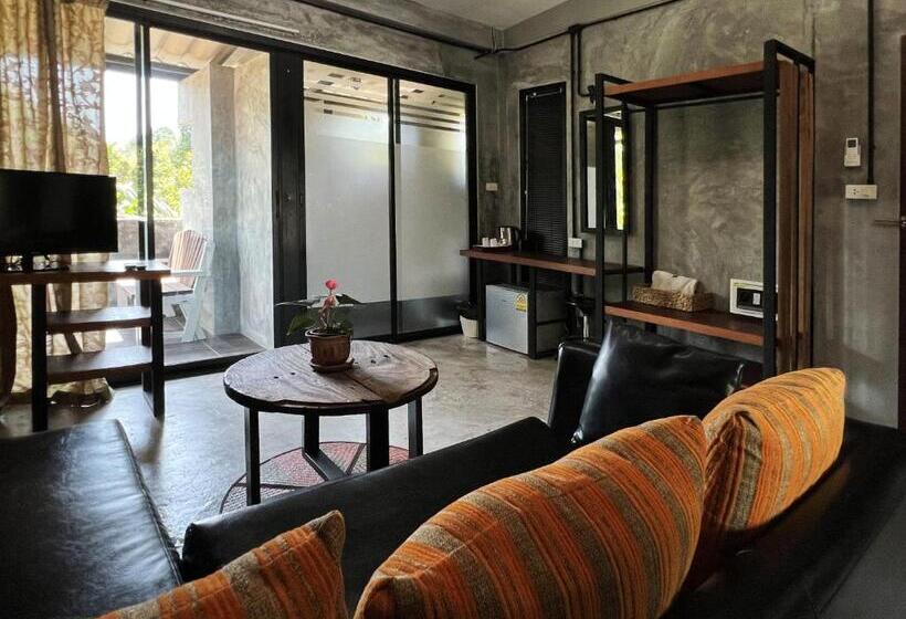 اتاق استاندارد با تخت بزرگ, Aonang Third Place Hometel