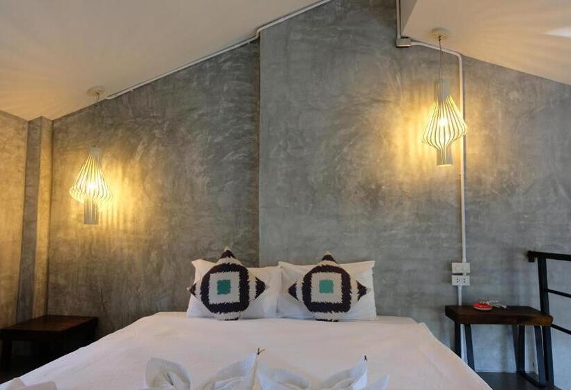 اتاق استاندارد با تخت بزرگ, Aonang Third Place Hometel